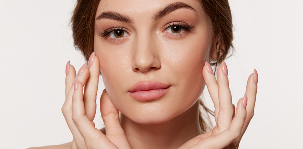 ¿Cuáles son las mejores cremas con retinol de farmacia? Guía experta para transformar tu piel