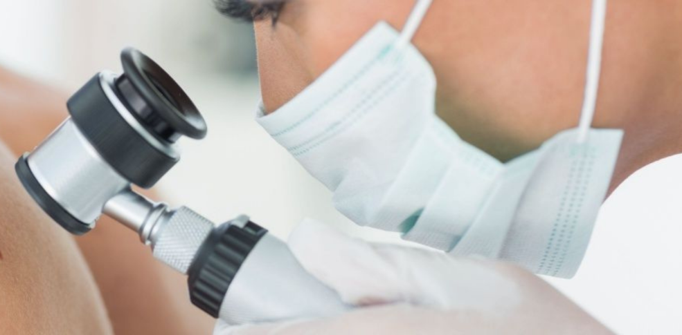 Psoriasis o dermatitis seborreica: cómo diferenciarlas y elegir el tratamiento adecuado