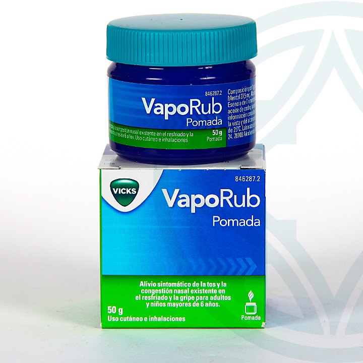 Pomada vicks vaporub para aliviar tos y congestión en resfriados